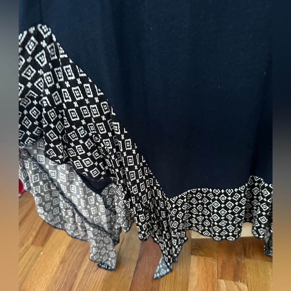 Flowy Sweater - Picture 4 of 5